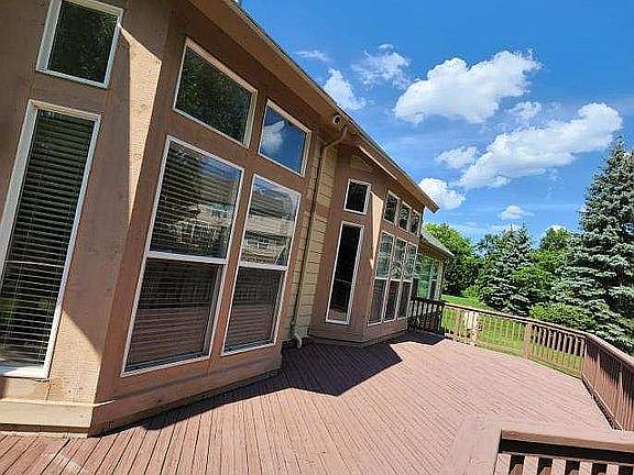 4th image of 7713 Willow Woods Ct