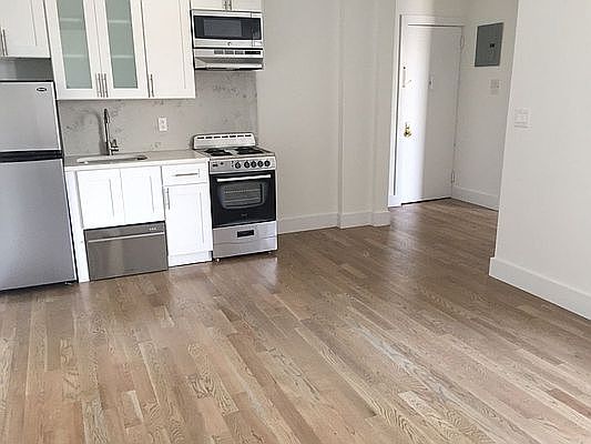 4th image of 2391 Bedford Ave #S3