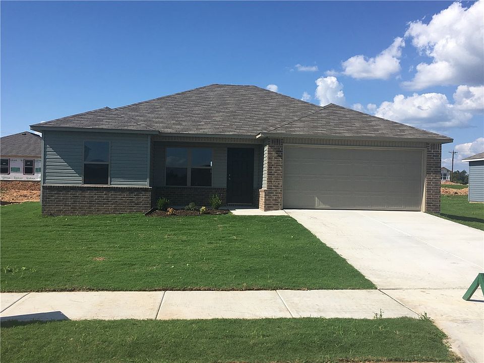 1st image of 712 NW 68th Ave