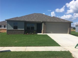 712 NW 68th Ave, Bentonville, AR 72712