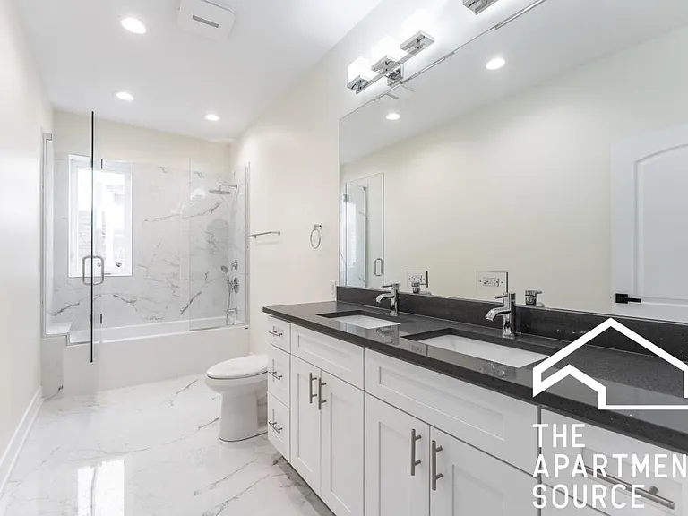 3329 N Avers Ave #3N — Photo 11