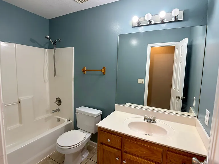 107 Logan St — Photo 10