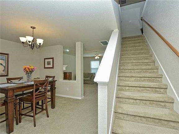 5th image of 160 Meadowlark Ln