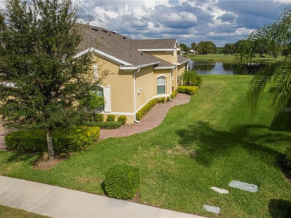 3rd image of 654 Chipper Dr