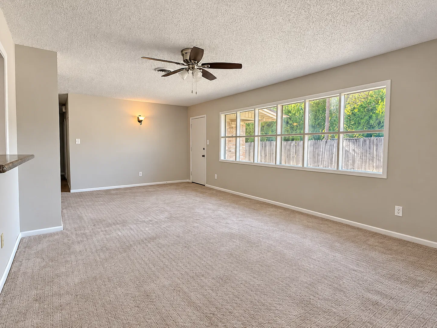 3 bed, 1783 sqft, $1,900 — Photo 3