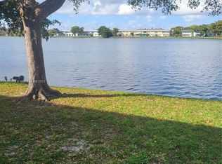 19080 NE 3rd Ct APT 301, Miami, FL 33179