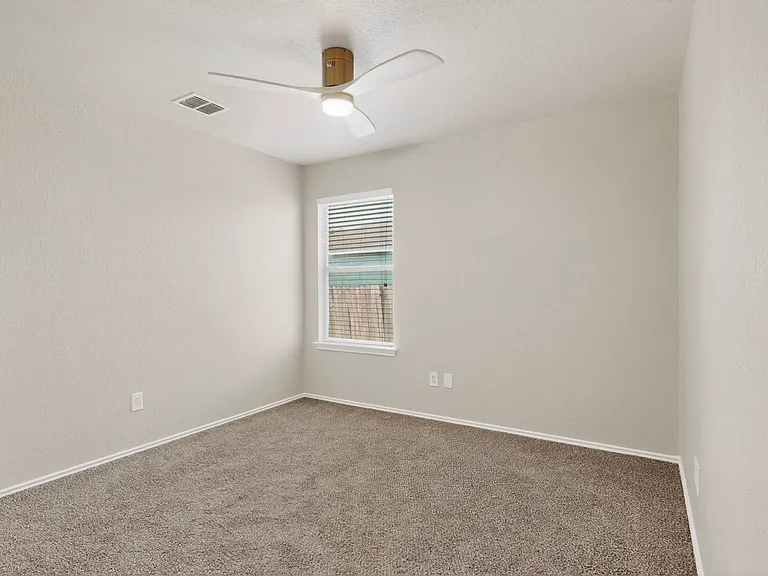 2614 Brighton Park — Photo 14