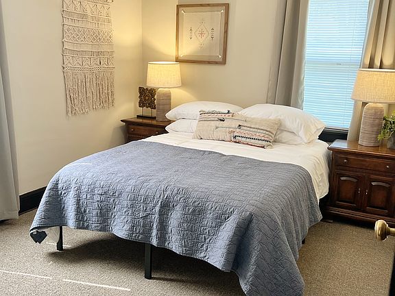 2nd image of 3921 Thomas Ave N APT 1