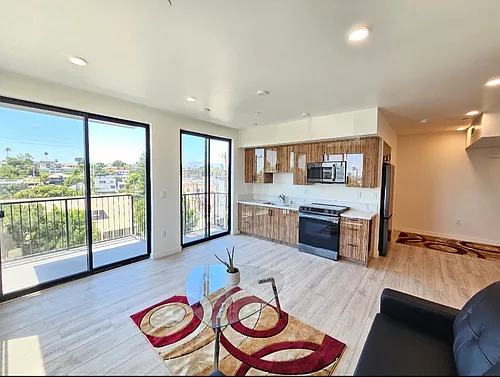 Floor plan Studio w-Balcony views of Mtns n City