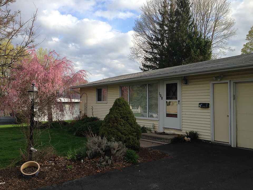 1st image of 108 Sunflower Dr