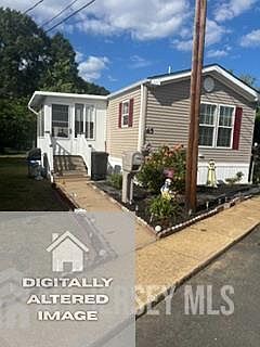 1st image of 65 Locust Grv