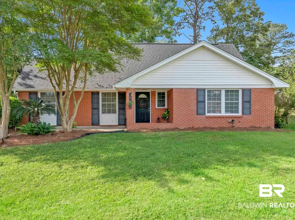 160 Country Club Dr, Daphne, AL 36526