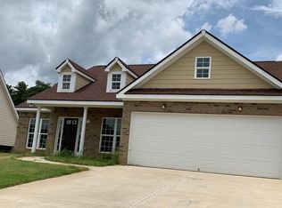 17 Winding Flower Walk, Adairsville, GA 30103