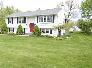 4 Russett Ln, Wappingers Falls, NY 12590