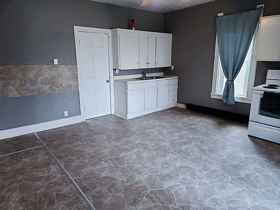 3rd image of 15810 W Clear Lake Rd #1