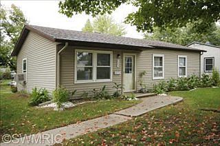1st image of 327 Redner Ave