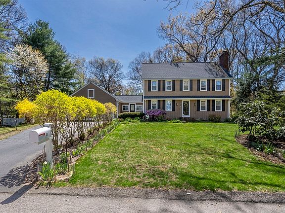 2nd image of 40 Old Farm Rd