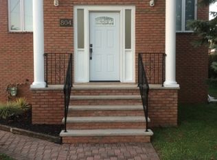 804 Rhine Blvd, Raritan, NJ 08869