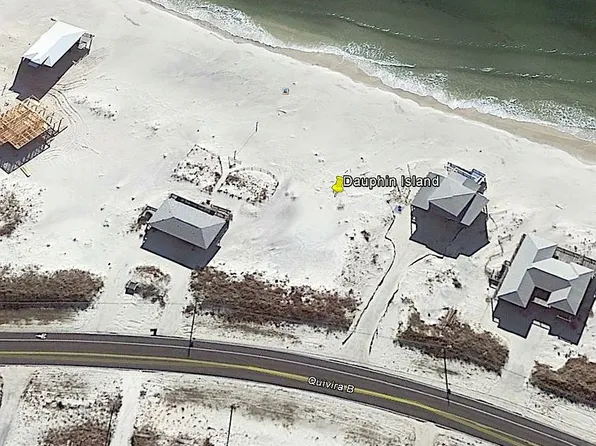 2227 Bienville Blvd, Dauphin Island, AL 36528