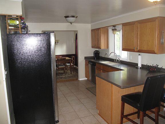 5th image of 20 Terrace Dr
