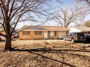 1415 Hartford Rd, Manhattan, KS 66502