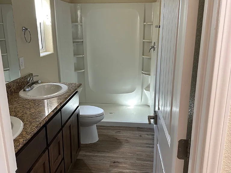 1338 Hermosa Dr — Photo 23