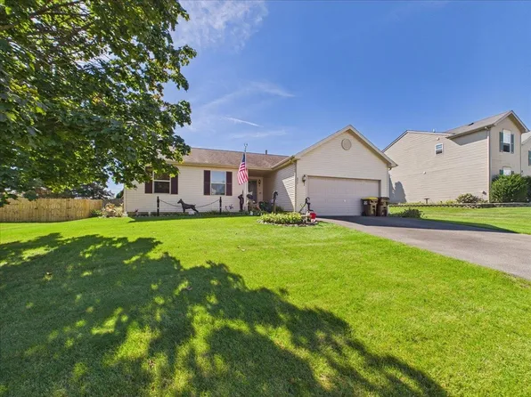 2317 Westfield Ln, Belvidere, IL 61008