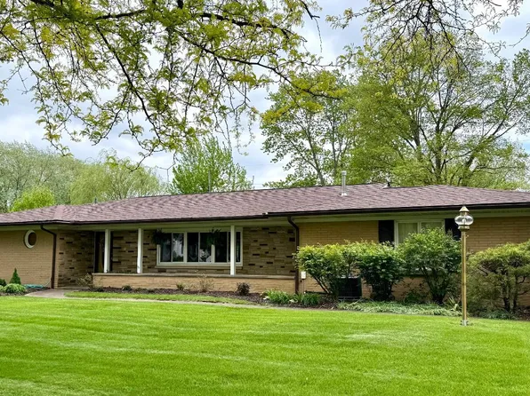 304 Cedar Brook Ln, Sandusky, OH 44870