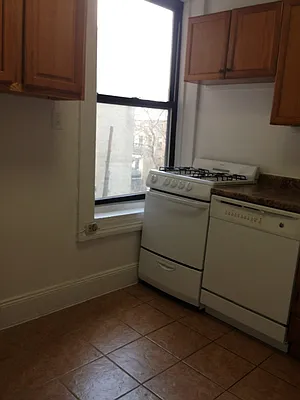 Rented by Picture Realty Inc. | media 30