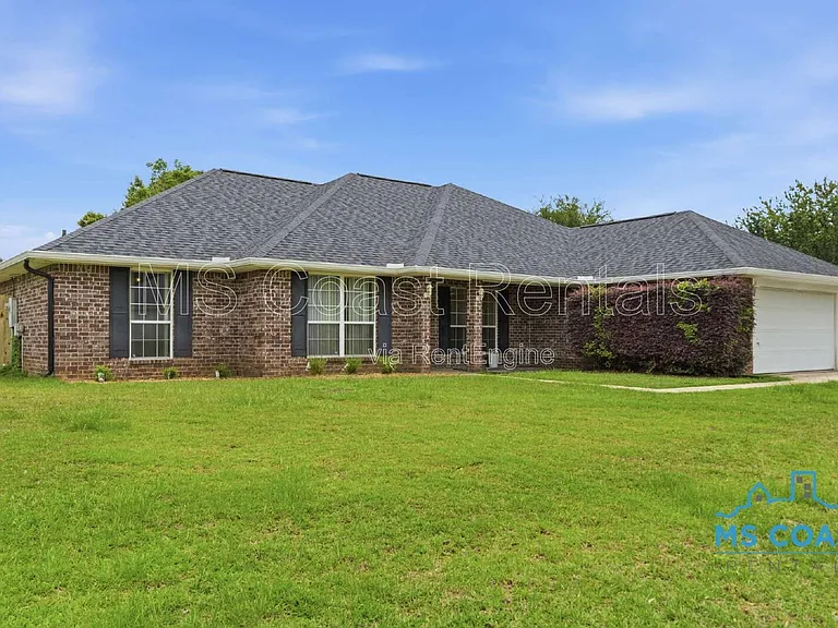 14961 Greenwell Cir — Photo 2