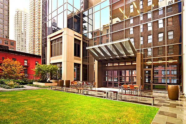 Sold by (Legacy) Elegran | media 13