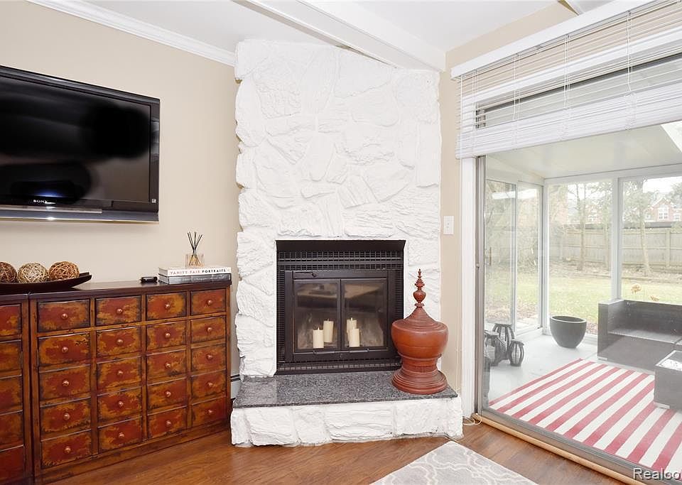 2698 Yorkshire Rd, photo 5