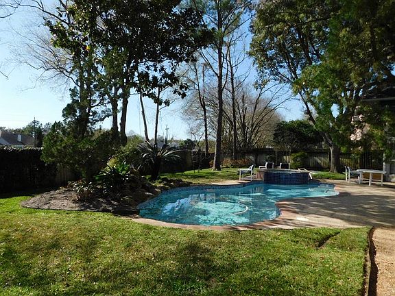 5th image of 2606 Hidden Shore Dr