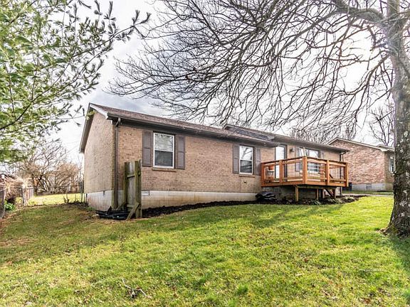 2nd image of 103 Oakwood Dr