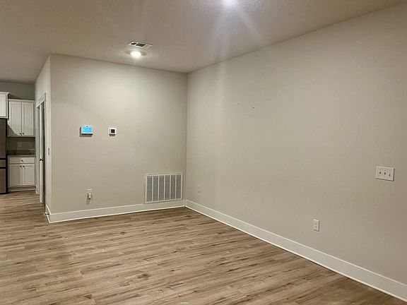 5th image of 6388 Forest Bay Ave