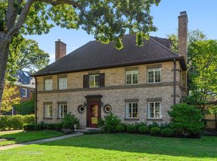 150 Abingdon Ave, Kenilworth, IL