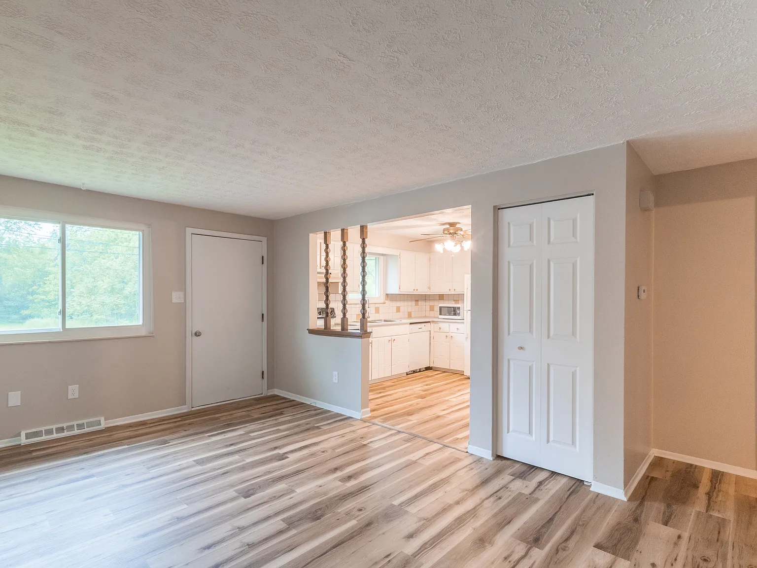 2 bed, 750 sqft, $1,100 — Photo 3