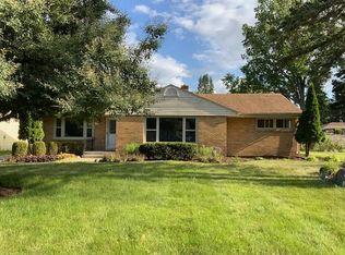 3929 Pinecrest Rd, Rockford, IL 61107