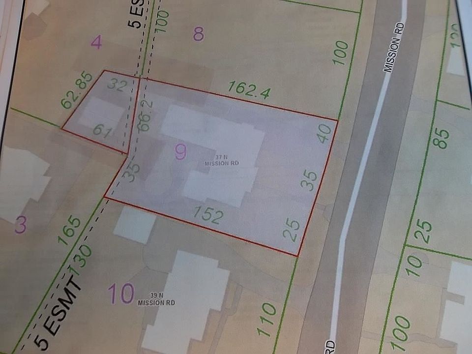 2nd image of 37 N Mission Rd