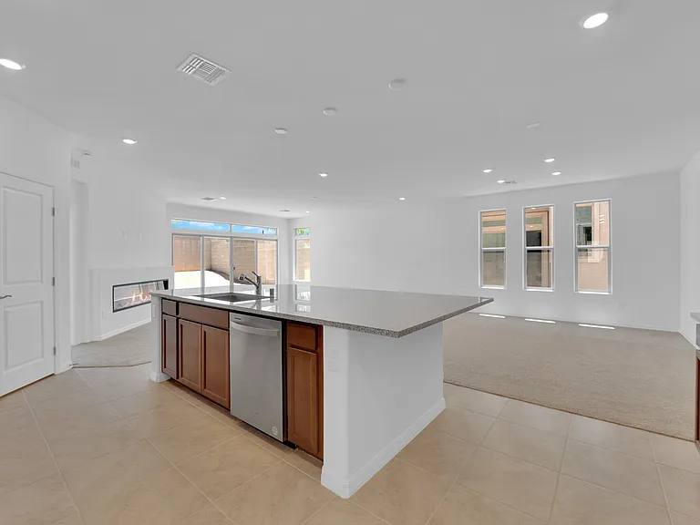 10462 Emerald Rye St — Photo 29