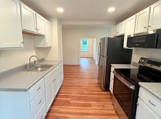 394 Main St #A, South Berwick, ME 03908