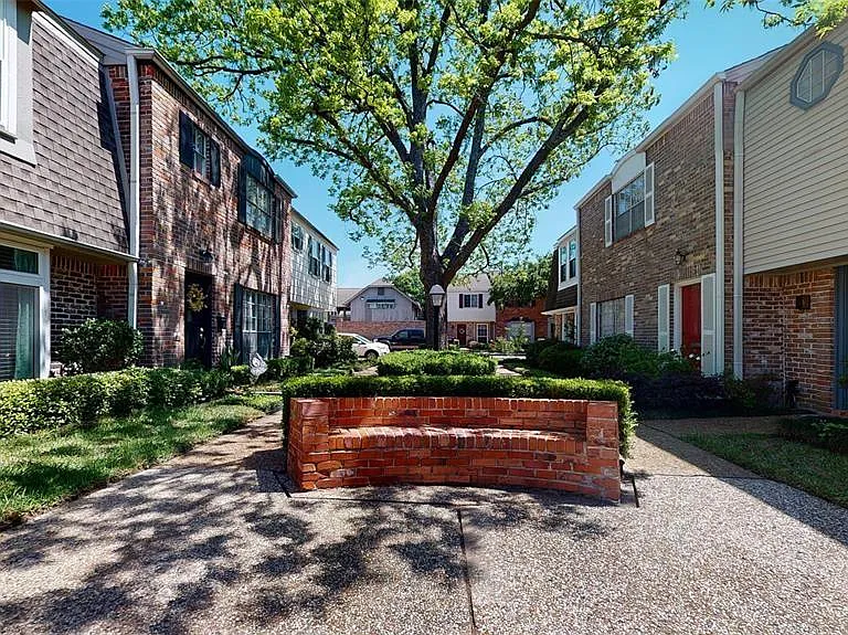 2121 Winrock Blvd #43 — Photo 3