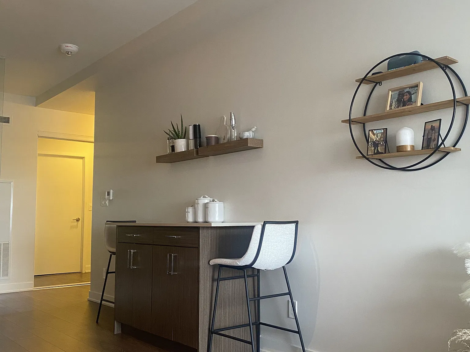 2 bed, $2,500 — Photo 2