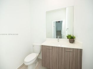 4640 SW 84th Ave, Miami, FL 33166