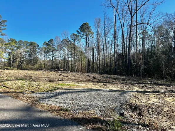 1946 Reeves Rd, Alexander City, AL 35010