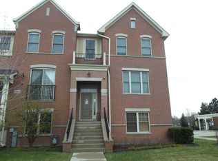 1101 E Port Clinton Rd, Vernon Hills, IL 60061