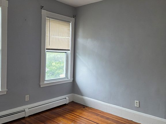 4th image of 127 Washington St APT 12