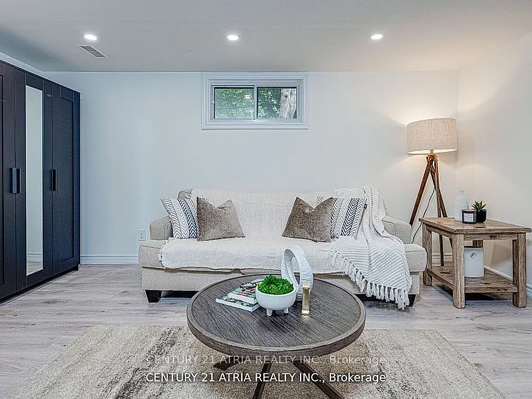 18 Hester Ct — Photo 23