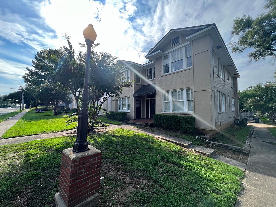 1st image of 259 E Kings Hwy #259