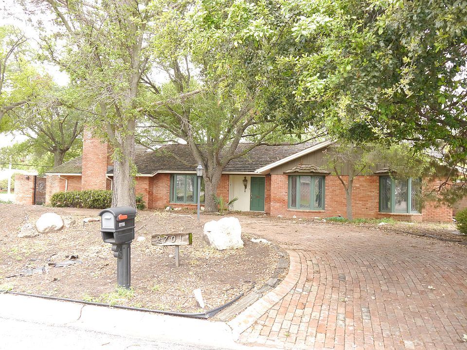 1st image of 2701 Hemlock Dr